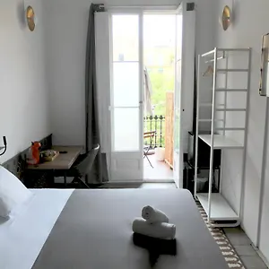 https://fabrizzios-petit.topbarcelonahotels.com