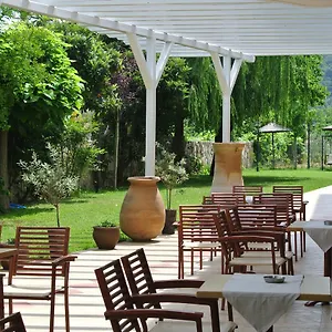 https://milies-apartments.hotelschalkidiki.net