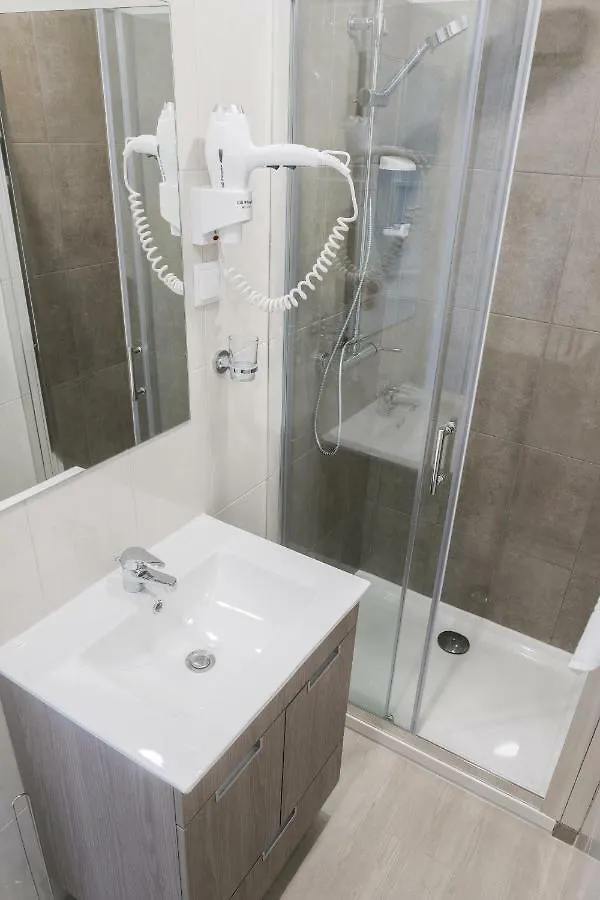 4U Lisbon Suites & Guesthouse VII Airport 0*,